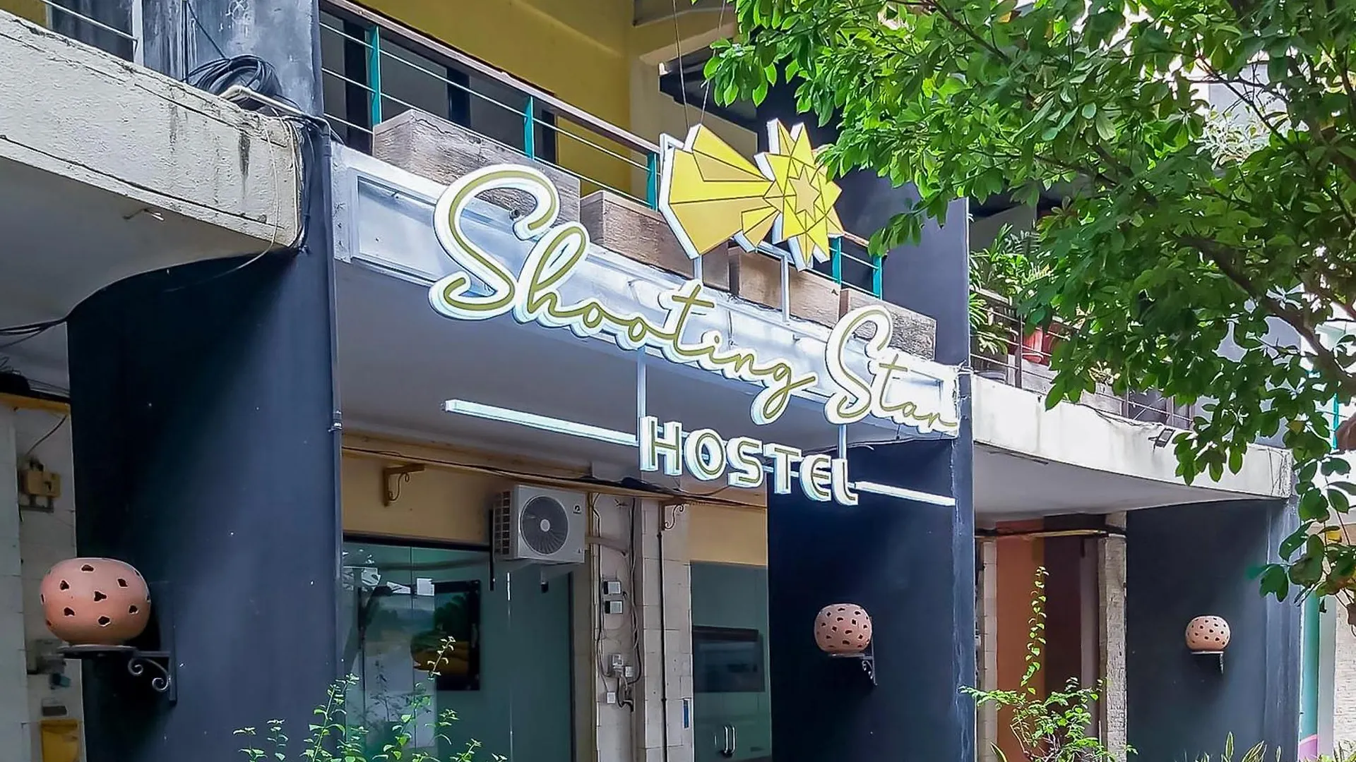 Shooting Star Hostel Kuta Redpartner - Mixed Dormitory Legian