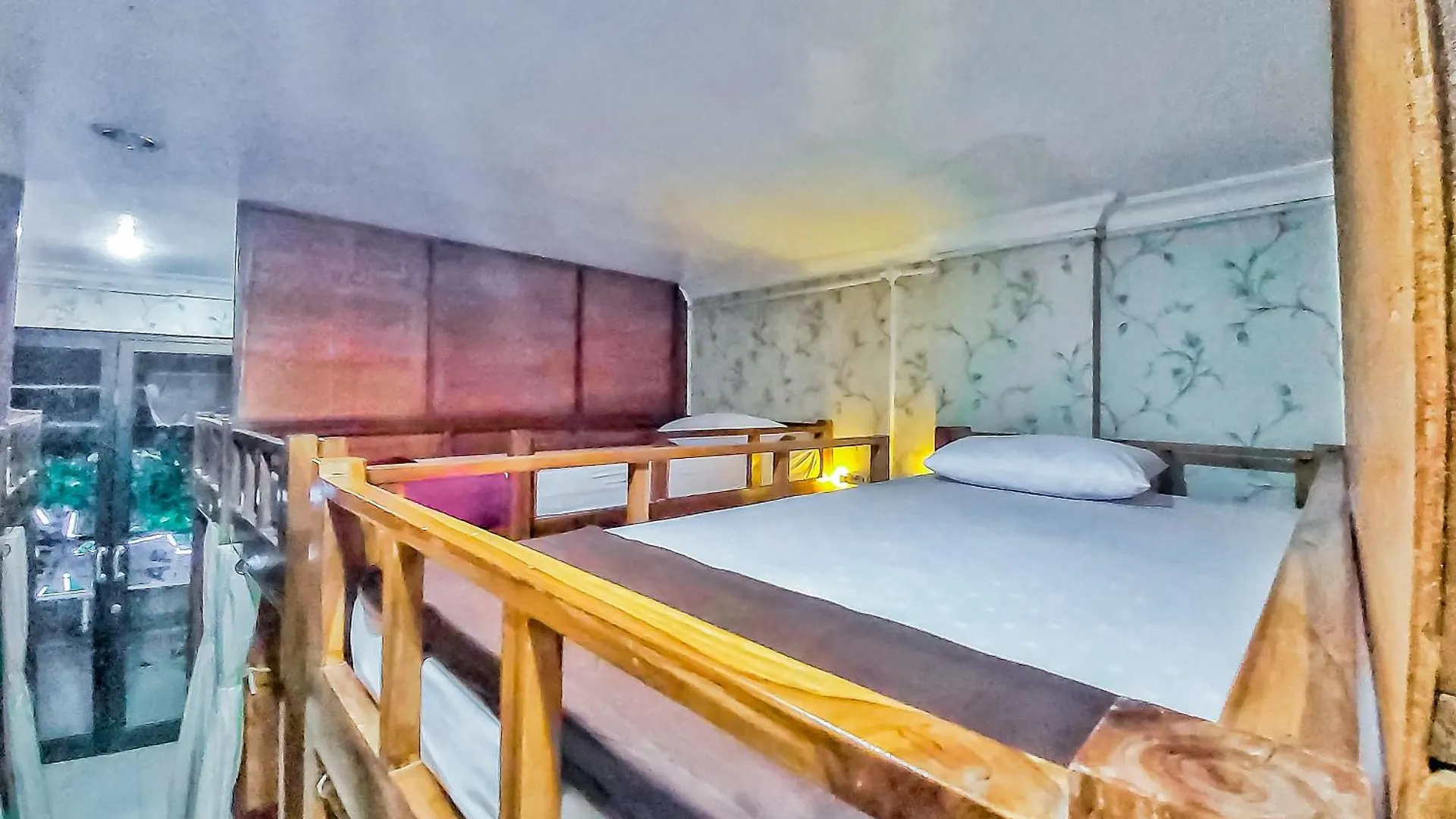 Shooting Star Hostel Kuta Redpartner - Mixed Dormitory Legian  0*, Legian (Bali)